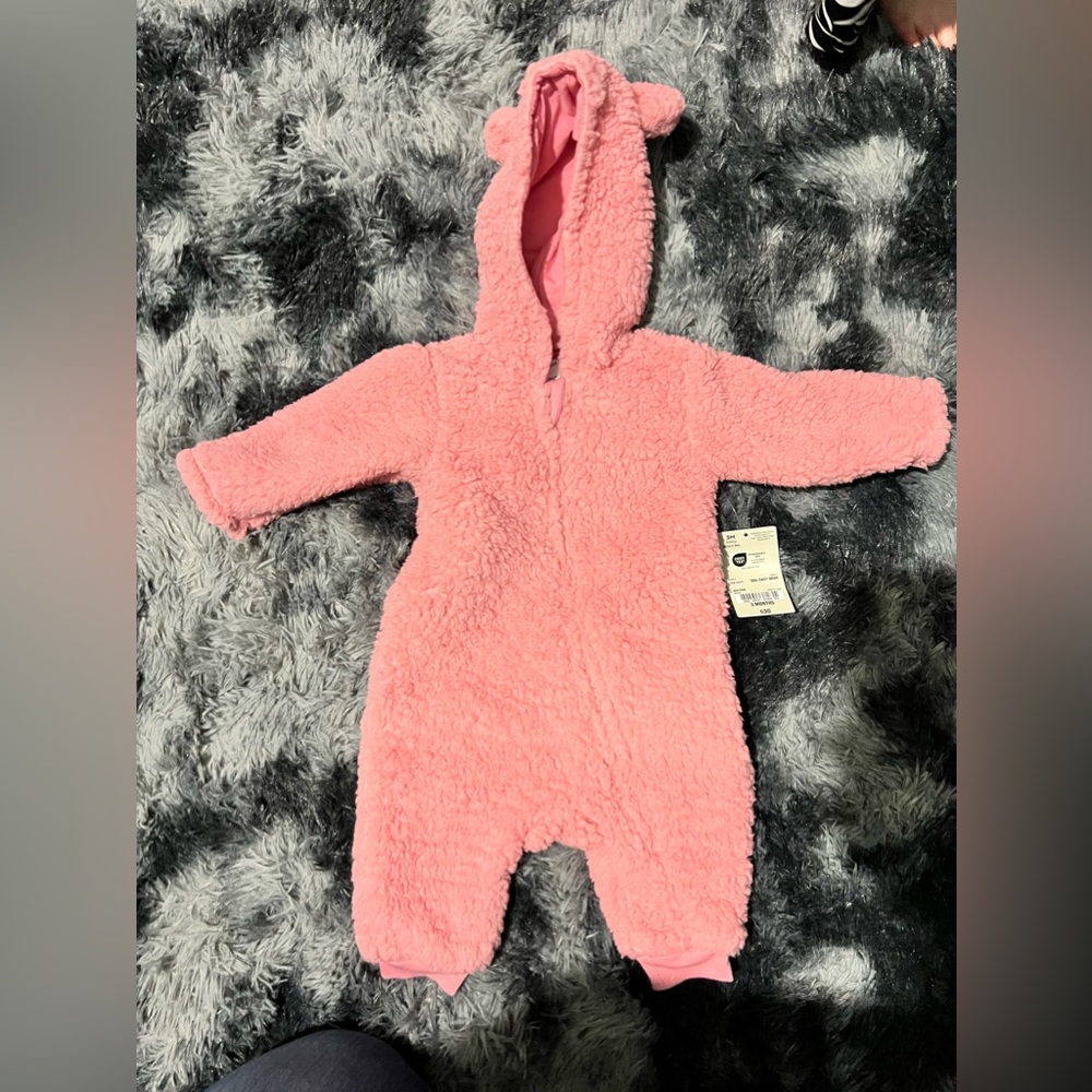 Baby girl’s snowsuit/coverall